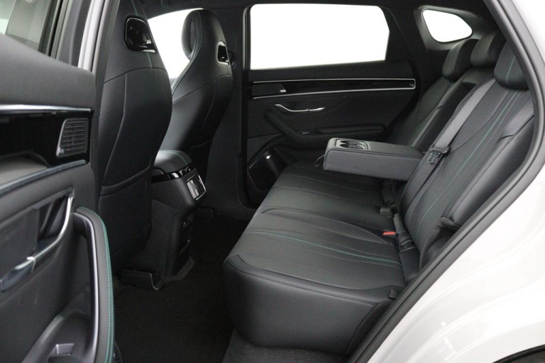 BYD SEAL U - 1.5 DM-i FWD Comfort 22