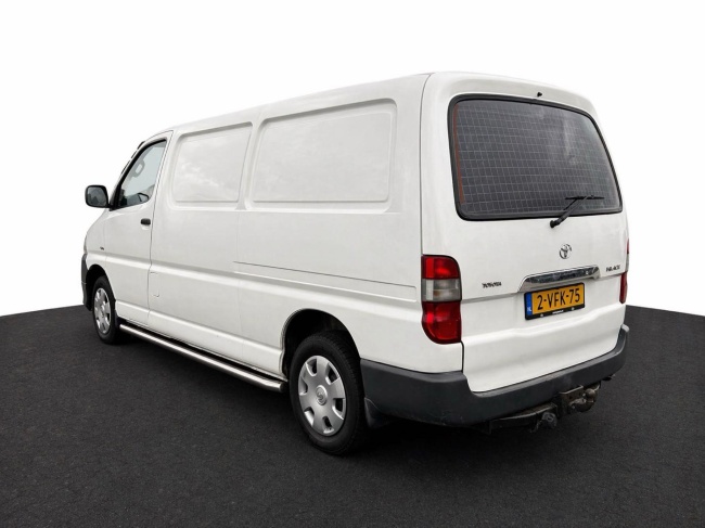 Toyota HiAce - 2.5 D-4D LWB Comfort