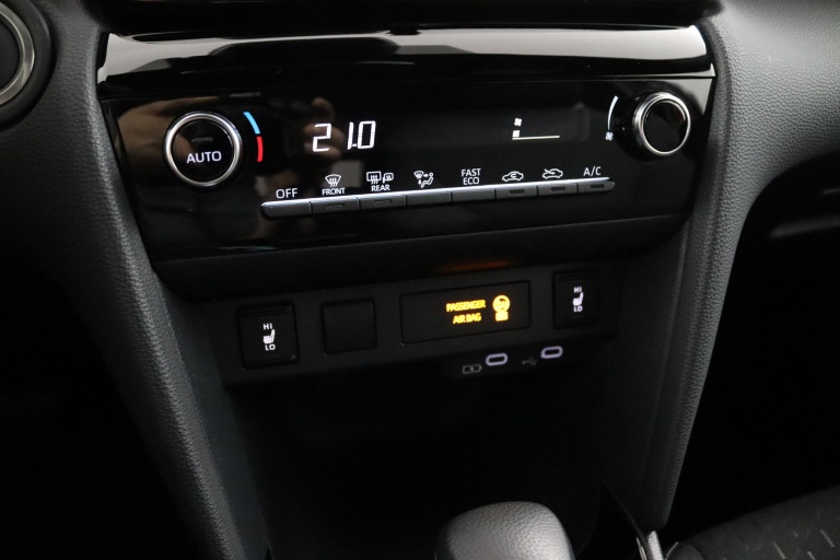 Toyota Yaris Cross - 1.5 Hybrid 115 First Edition 16