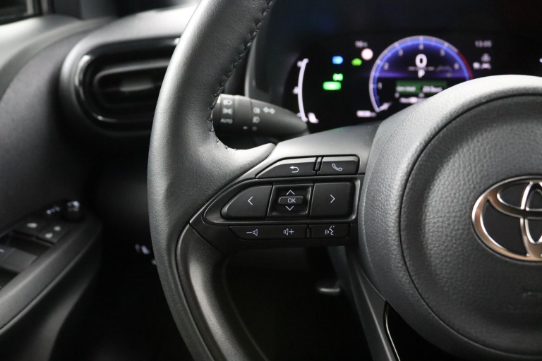 Toyota Yaris Cross - 1.5 Hybrid 115 First Edition 17