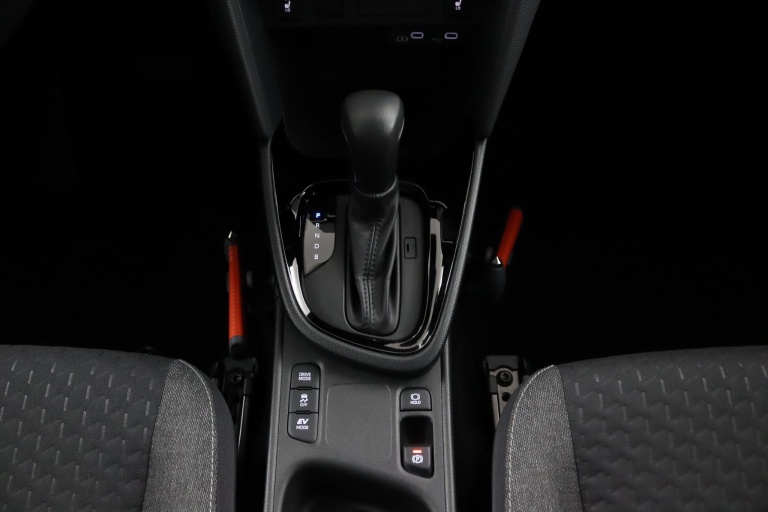 Toyota Yaris Cross - 1.5 Hybrid 115 First Edition 23