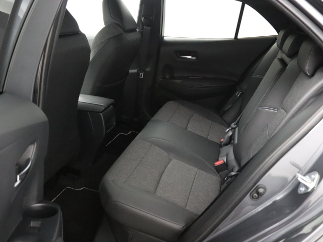 Toyota Corolla - 1.8 Hybrid First Edition