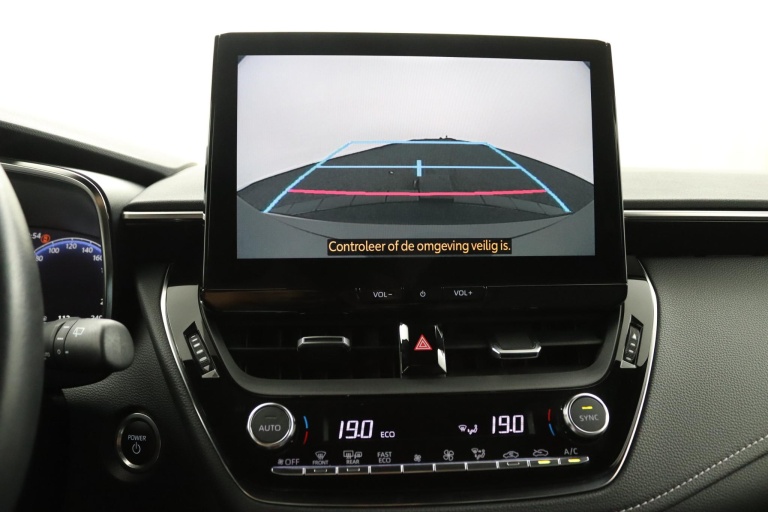 Toyota Corolla - 1.8 Hybrid First Edition 14