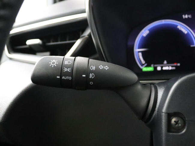 Toyota Corolla - 1.8 Hybrid First Edition