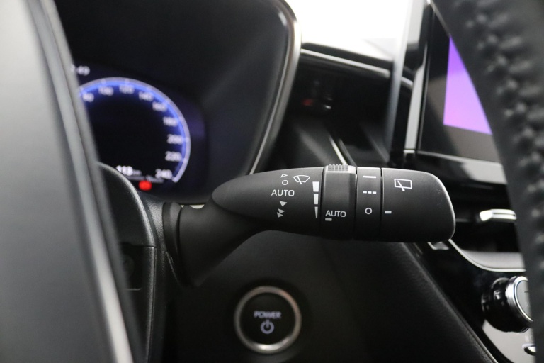 Toyota Corolla - 1.8 Hybrid First Edition 25