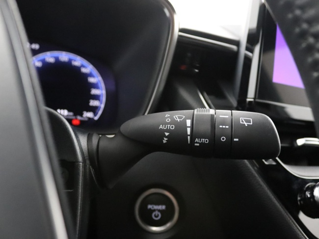 Toyota Corolla - 1.8 Hybrid First Edition