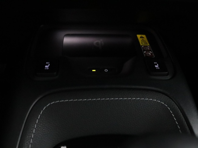 Toyota Corolla - 1.8 Hybrid First Edition