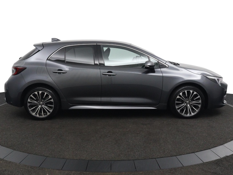 Toyota Corolla - 1.8 Hybrid First Edition 6