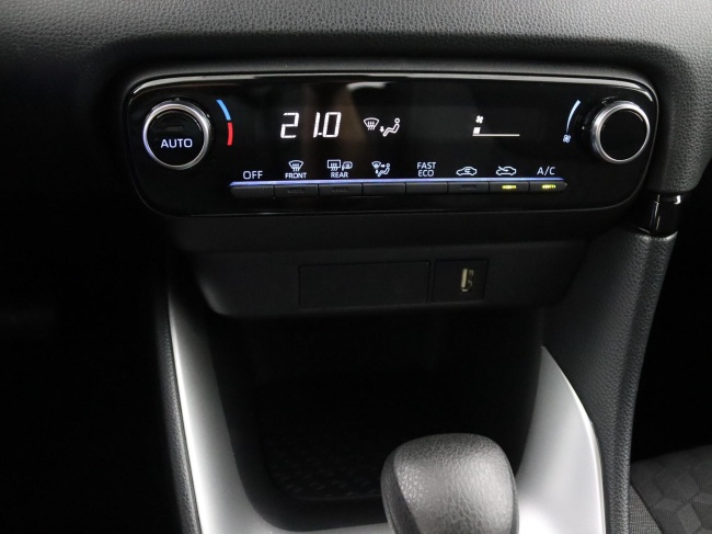 Toyota Yaris - 1.5 Hybrid Dynamic Limited