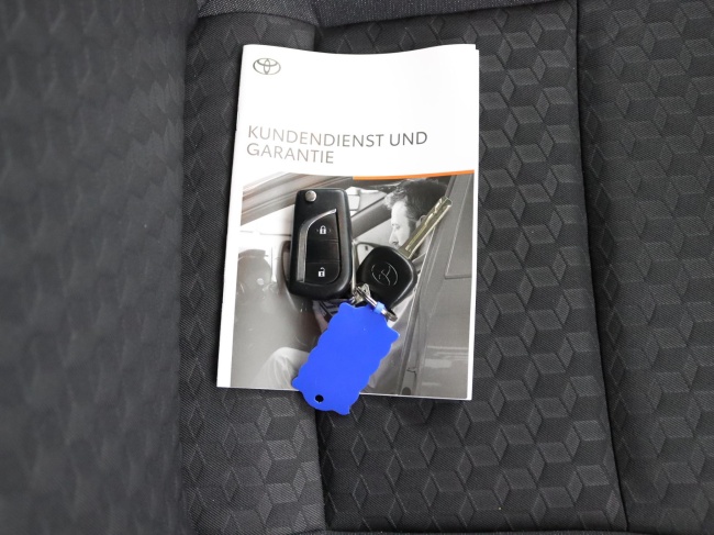 Toyota Yaris - 1.5 Hybrid Dynamic Limited