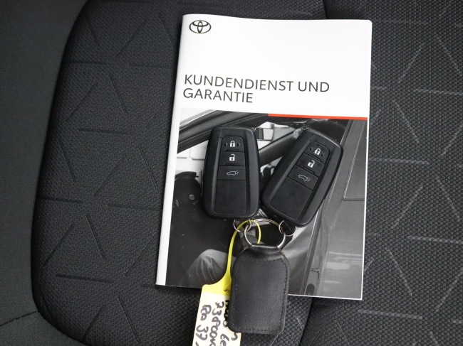 Toyota RAV4 - 2.5 Hybrid AWD First Edition