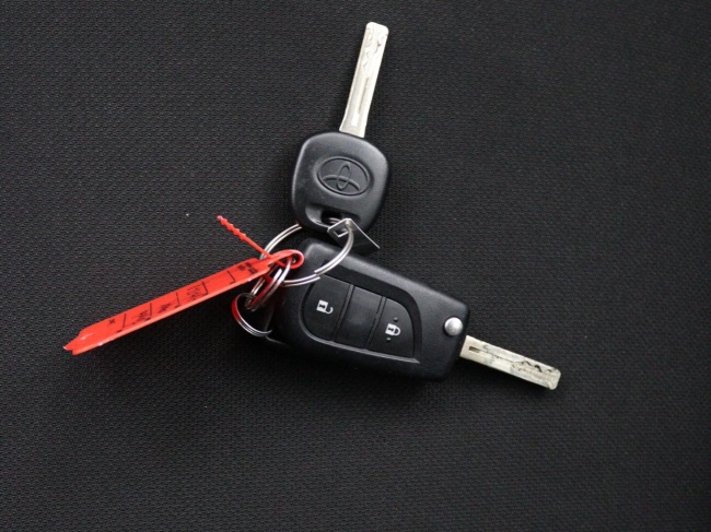 Toyota Aygo X - 1.0 VVT-i MT Play