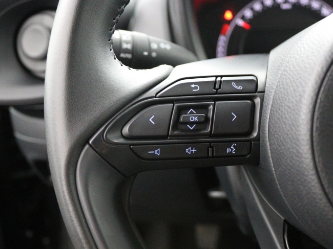 Toyota Aygo X - 1.0 VVT-i MT Play