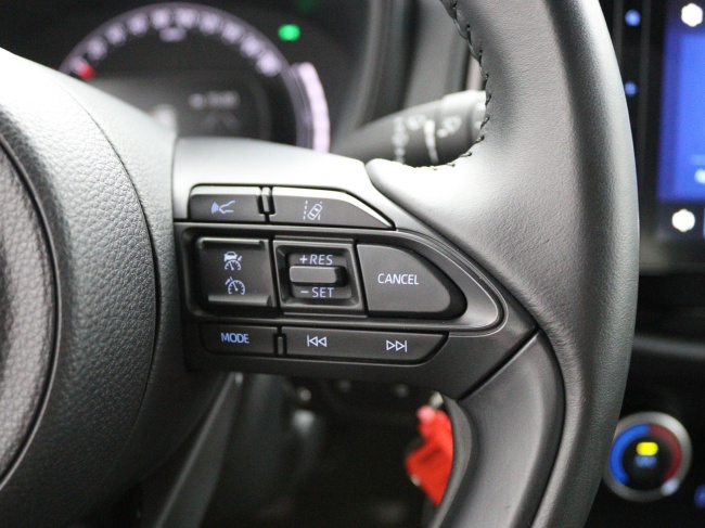 Toyota Aygo X - 1.0 VVT-i MT Play