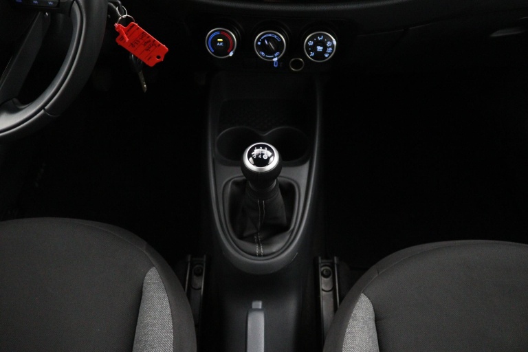 Toyota Aygo X - 1.0 VVT-i MT Play 28