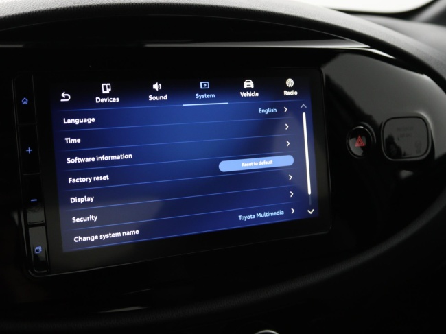 Toyota Aygo X - 1.0 VVT-i MT Play