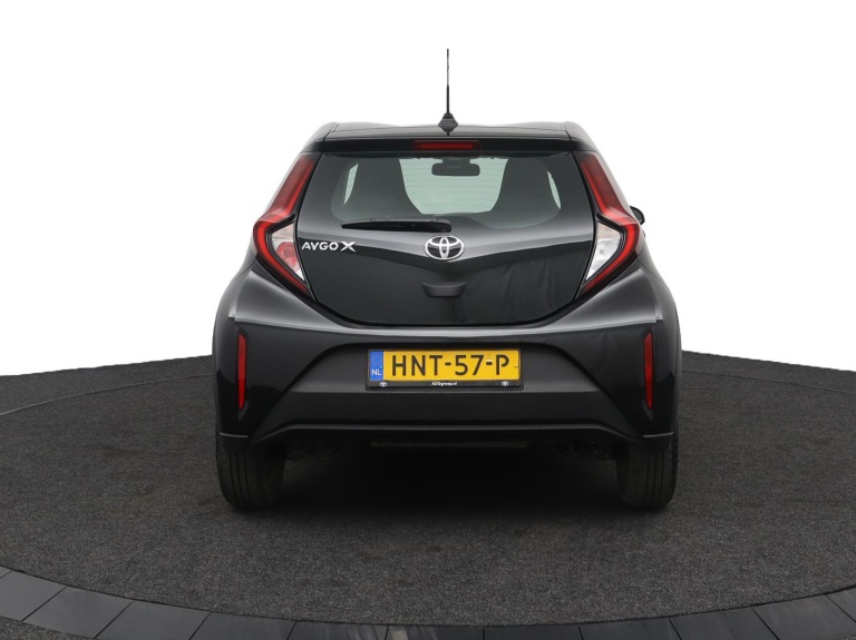 Toyota Aygo X - 1.0 VVT-i MT Play 39