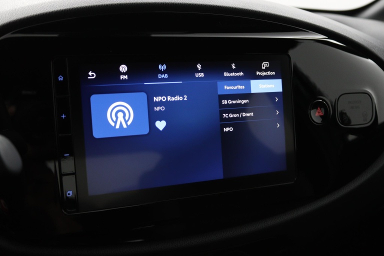 Toyota Aygo X - 1.0 VVT-i MT Play 8