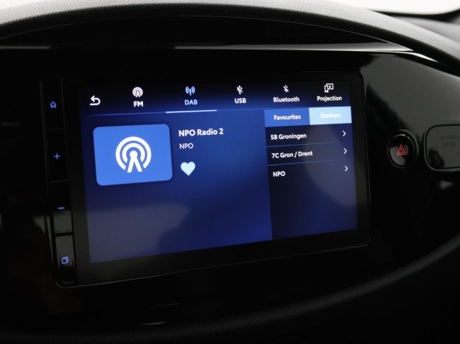 Toyota Aygo X - 1.0 VVT-i MT Play