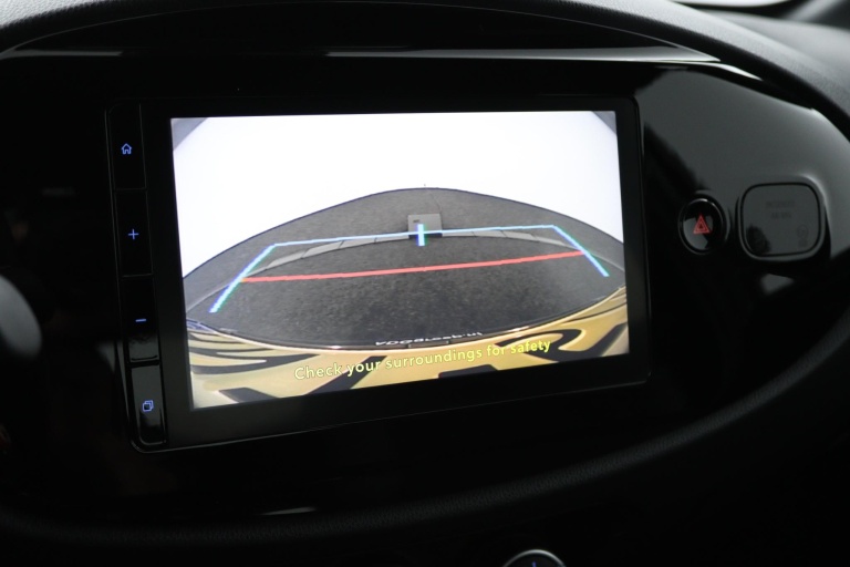 Toyota Aygo X - 1.0 VVT-i MT Play 9