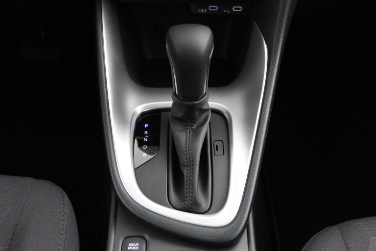 Toyota Yaris - 1.5 Hybrid 115 Active 26