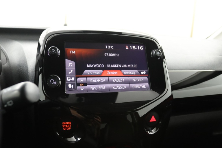 Toyota Aygo - 1.0 VVT-i x-clusiv 15