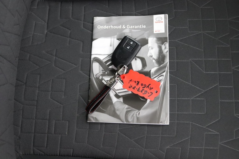 Toyota Aygo - 1.0 VVT-i x-clusiv 27