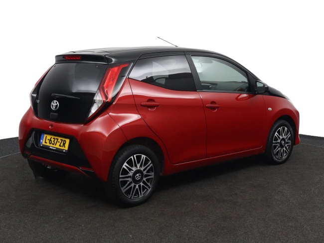 Toyota Aygo - 1.0 VVT-i x-clusiv