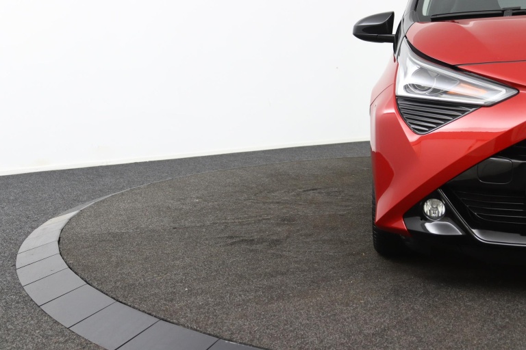 Toyota Aygo - 1.0 VVT-i x-clusiv 35