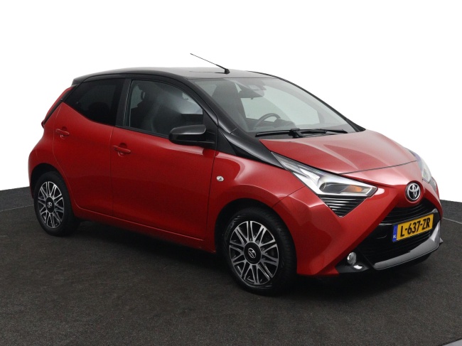 Toyota Aygo - 1.0 VVT-i x-clusiv