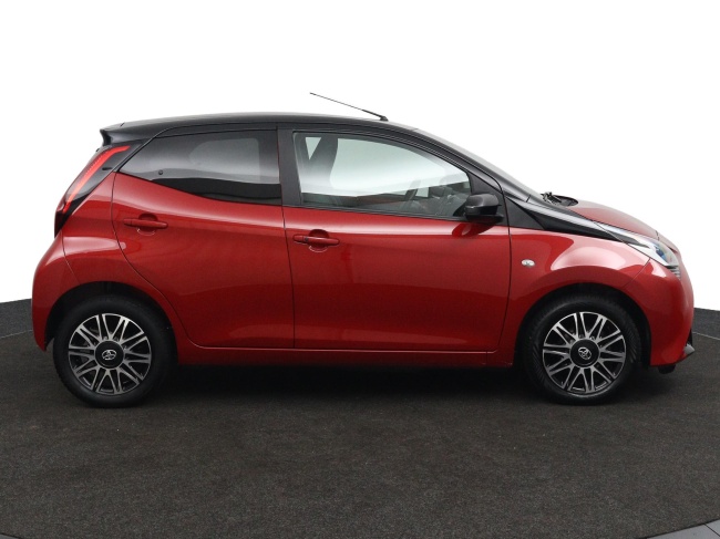 Toyota Aygo - 1.0 VVT-i x-clusiv