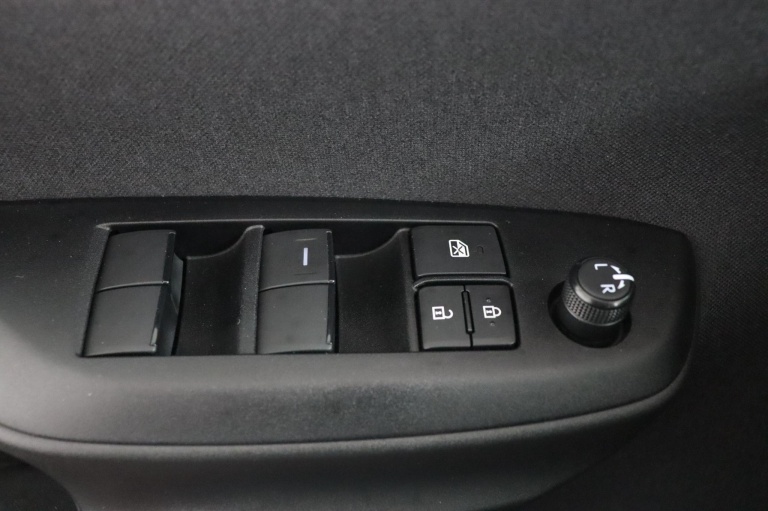 Toyota Yaris - 1.5 Hybrid 115 Active 28