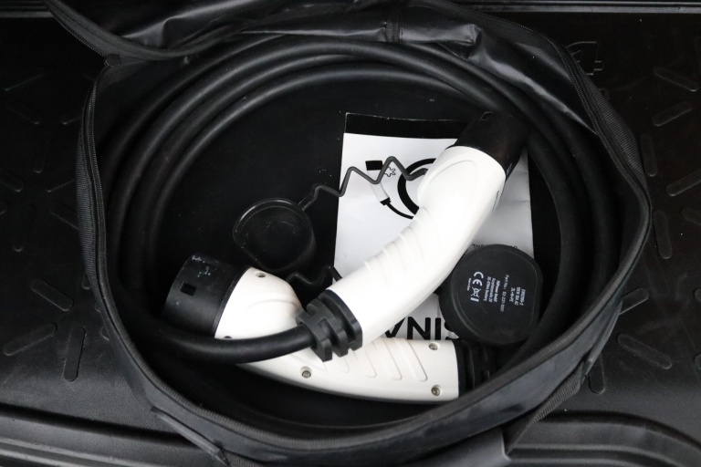 Toyota RAV4 - 2.5 Plug-in Hybrid AWD Bi-Tone Plus 36