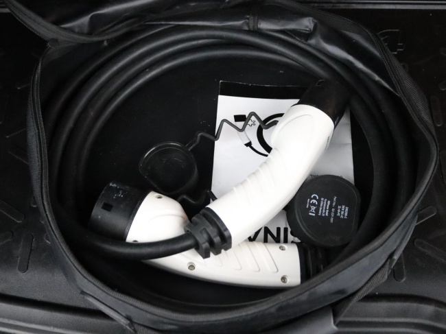 Toyota RAV4 - 2.5 Plug-in Hybrid AWD Bi-Tone Plus