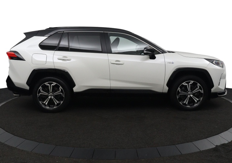 Toyota RAV4 - 2.5 Plug-in Hybrid AWD Bi-Tone Plus 6