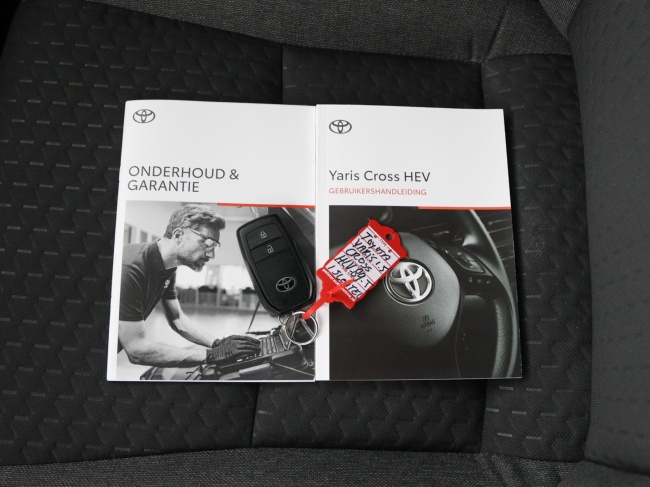 Toyota Yaris Cross - 1.5 Hybrid 115 First Edition