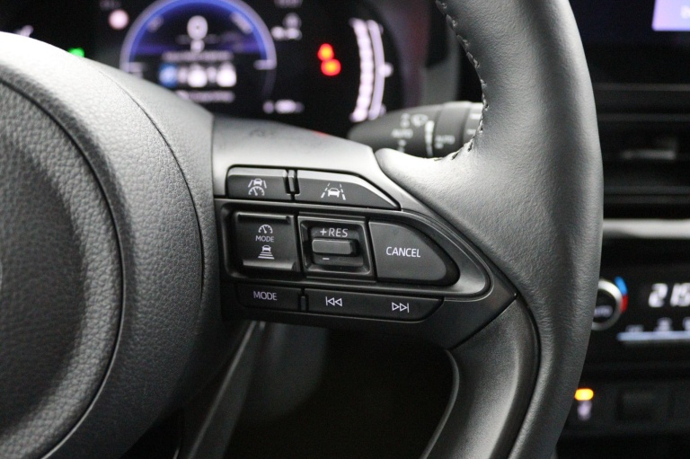 Toyota Yaris Cross - 1.5 Hybrid 115 First Edition 21