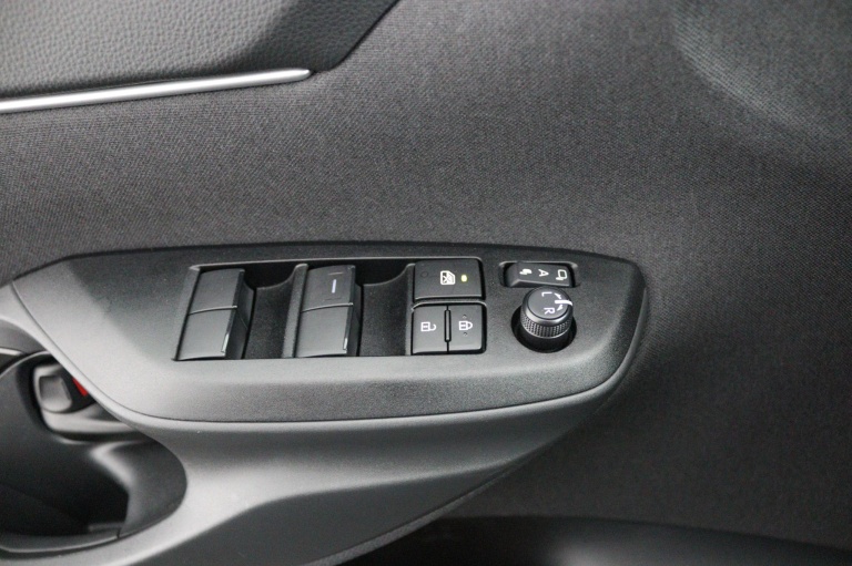 Toyota Yaris Cross - 1.5 Hybrid 115 First Edition 28