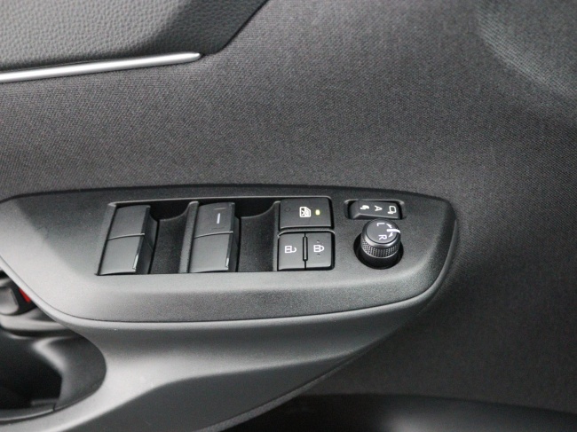 Toyota Yaris Cross - 1.5 Hybrid 115 First Edition