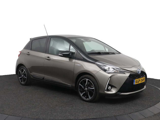 Toyota Yaris - 1.5 Hybrid Bi-Tone