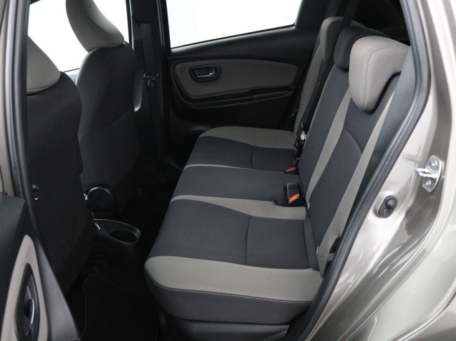 Toyota Yaris - 1.5 Hybrid Bi-Tone