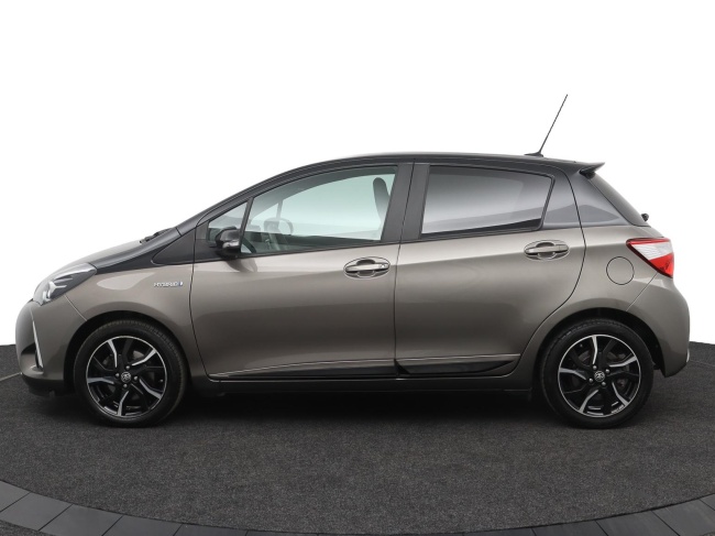 Toyota Yaris - 1.5 Hybrid Bi-Tone