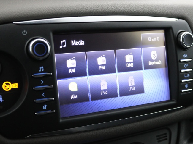 Toyota Yaris - 1.5 Hybrid Bi-Tone