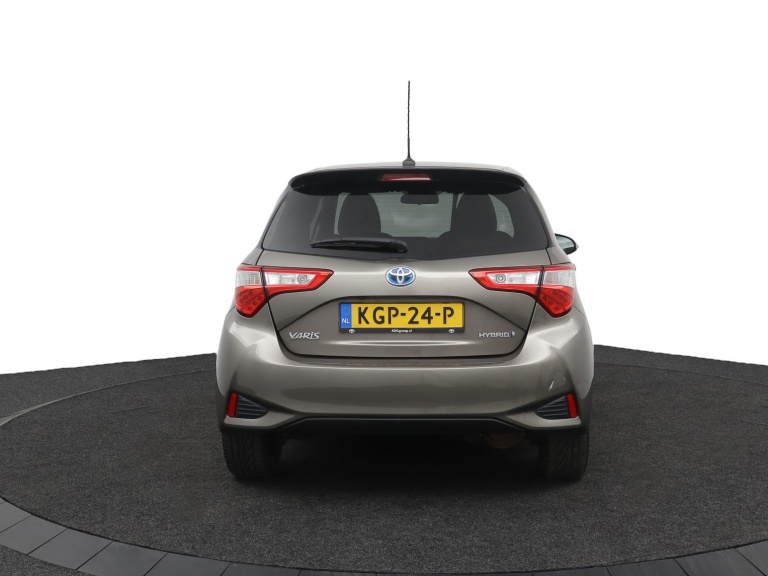 Toyota Yaris - 1.5 Hybrid Bi-Tone 45
