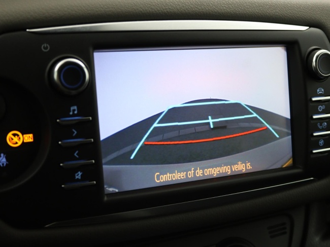 Toyota Yaris - 1.5 Hybrid Bi-Tone