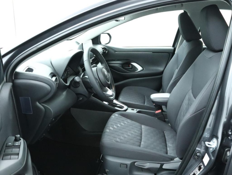 Toyota Yaris - 1.5 Hybrid 115 Active 17