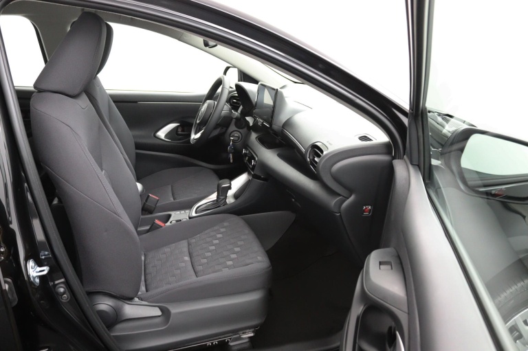 Toyota Yaris - 1.5 Hybrid 115 Comfort 10