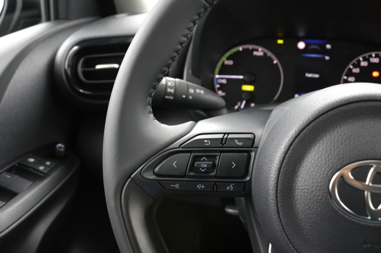 Toyota Yaris - 1.5 Hybrid 115 Comfort 17