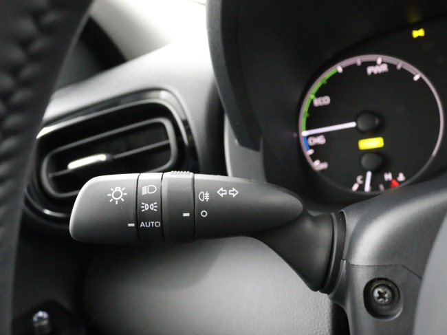 Toyota Yaris - 1.5 Hybrid 115 Comfort