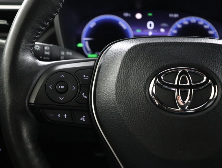 Toyota Corolla Cross - Hybrid 140 Style 19